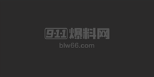 女同学玩LOL我玩她！电竞少女 一日女友 沉迷游戏被大肉棒解救 一边玩着游戏一边被操着逼